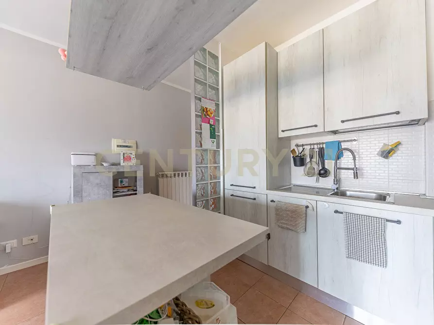 Immagine 16 di Bilocale in vendita  in Via Raffaello Liberti 163 a Roma