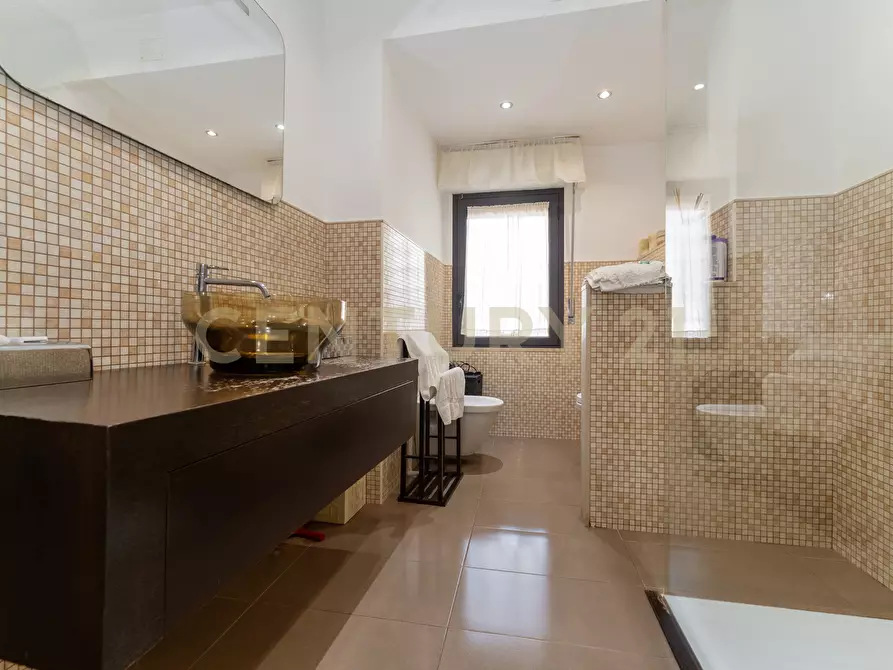 Immagine 82 di Villa in vendita  in Via Antonello da Messina 57 a Aci Castello