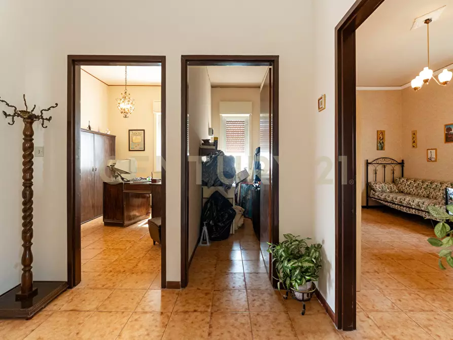 Immagine 28 di Casa bifamiliare in vendita  in Via Benedetto Croce 6 a Pedara