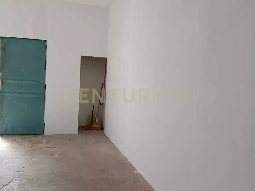 Immagine 7 di Garage in vendita  in Via Domenico Morelli 13 a Catania