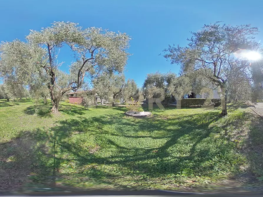 Immagine 53 di Villa in vendita  in Strada Comunale Calderara 5 a Randazzo