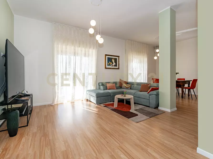 Immagine 5 di Attico in vendita  in Via Vincenzo Giuffrida 203 a Catania