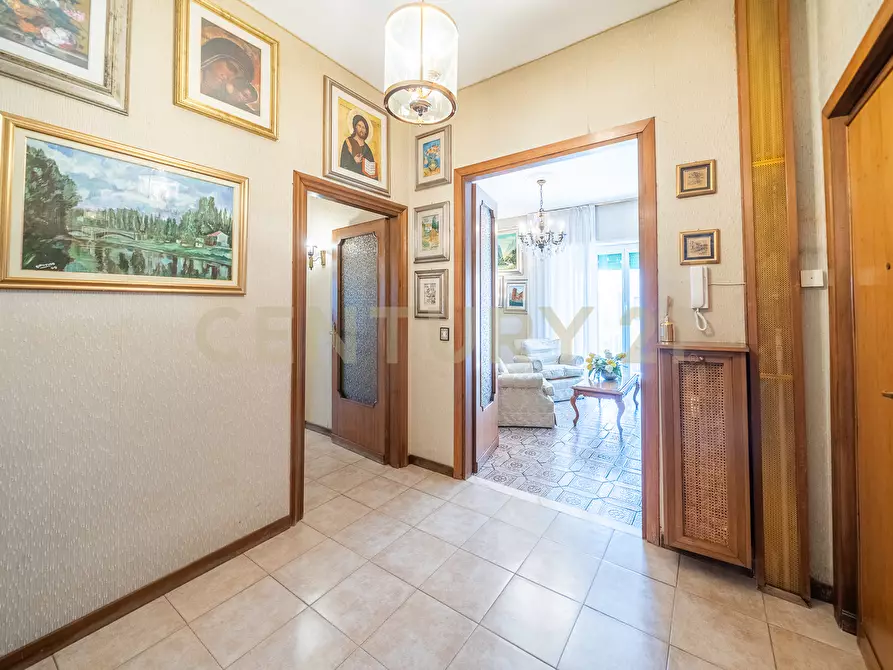Immagine 24 di Quadrilocale in vendita  in Via Giovanni Verga 81 a Roma