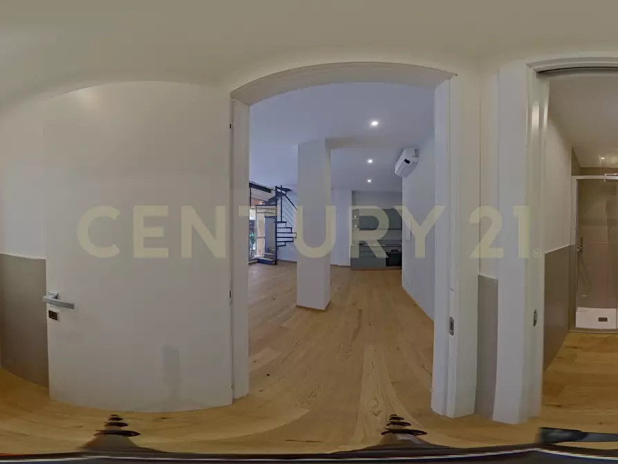 Immagine 23 di Loft/Open space in vendita  in Via dell'Olmata 30 a Roma