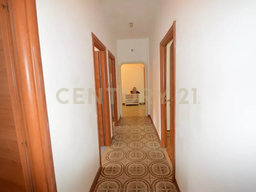 Immagine 15 di Pentalocale in vendita  a Roma