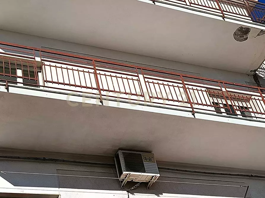 Immagine 19 di Quadrilocale in vendita  in Via Omero 65 a Bronte