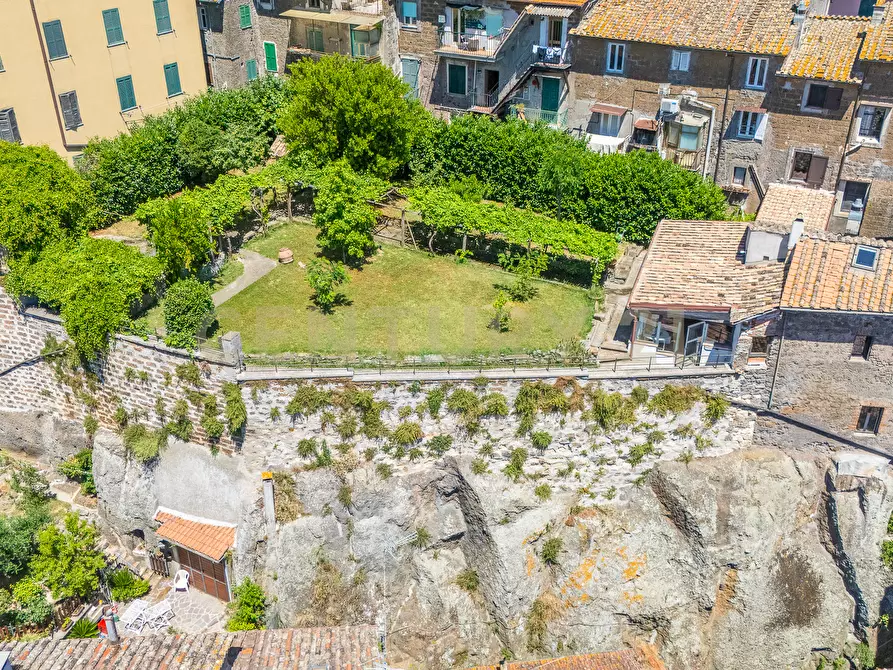 Immagine 77 di Villa in vendita  in Viale Giuseppe Mazzini 36 a Viterbo