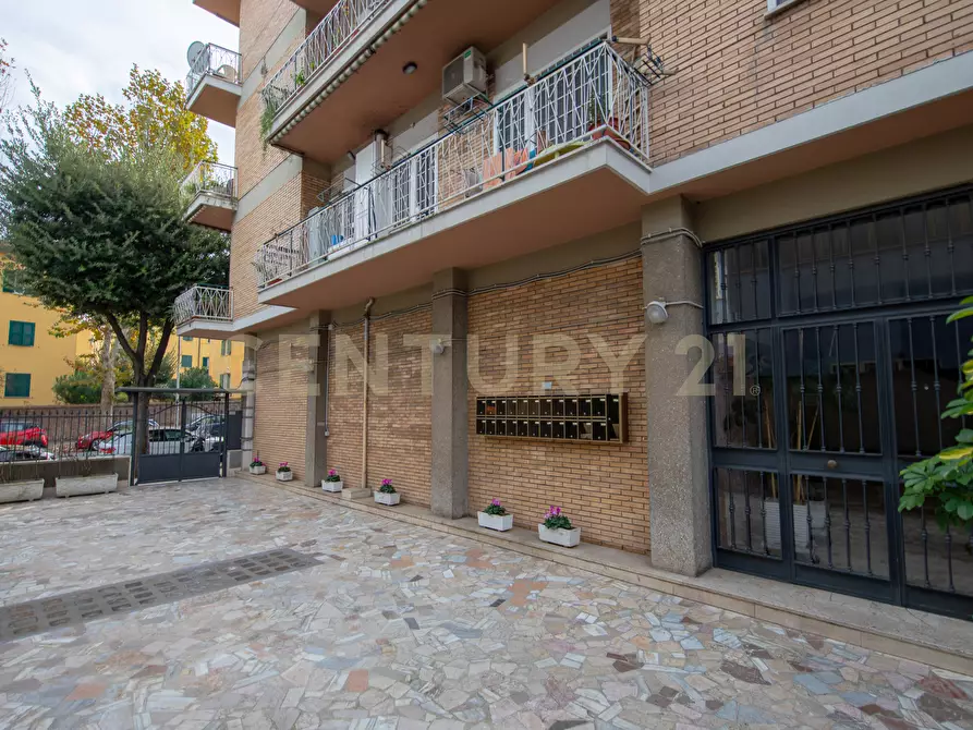 Immagine 31 di Bilocale in vendita  in Via della Bufalotta 15 a Roma