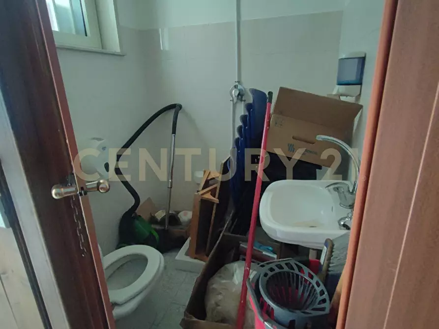 Immagine 7 di Locale commerciale in affitto  in Via Siculo Orientale 488 a Catania