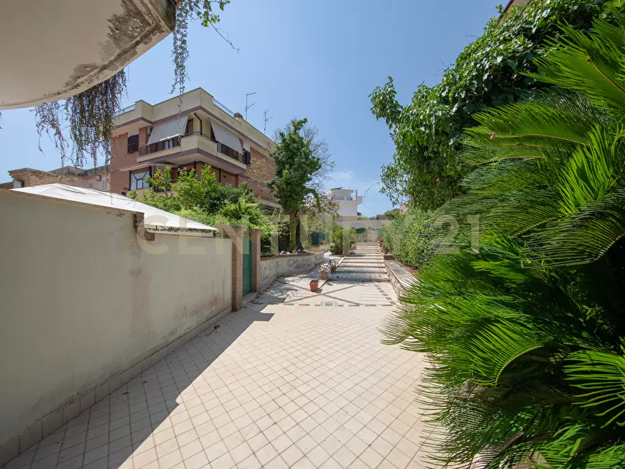 Immagine 40 di Trilocale in vendita  in Via Circeo 16 a Anzio