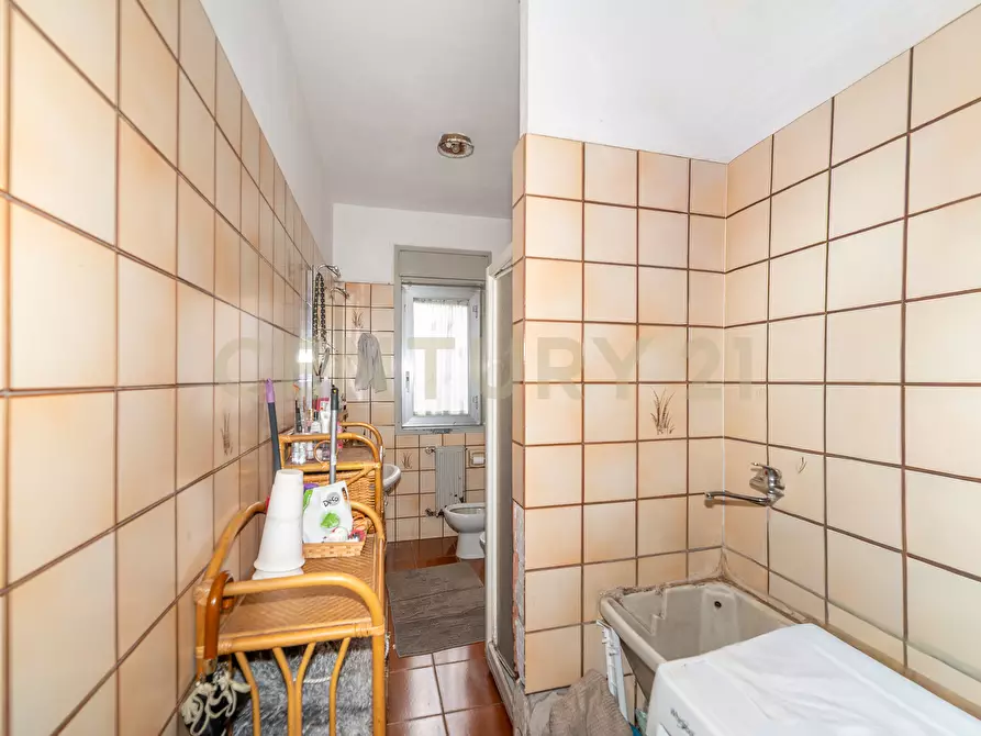 Immagine 17 di Quadrilocale in vendita  in Via Teseo a Catania