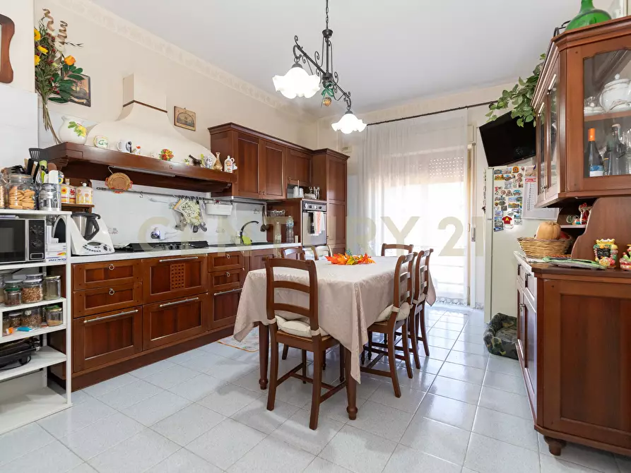 Immagine 5 di Pentalocale in vendita  in Piazza Giovanni Longo 122 a Misterbianco