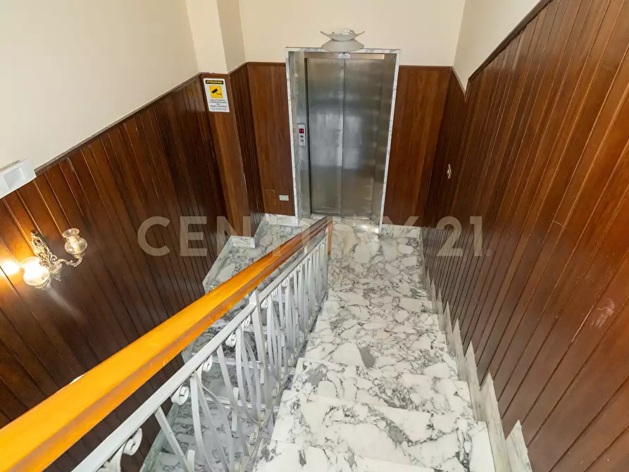 Immagine 4 di Ufficio in affitto  in Via Garibaldi 30 a Giarre