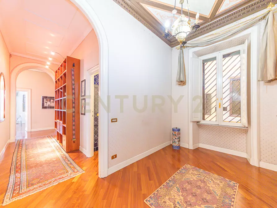 Immagine 42 di Pentalocale in affitto  in Via Tronto 18 a Roma