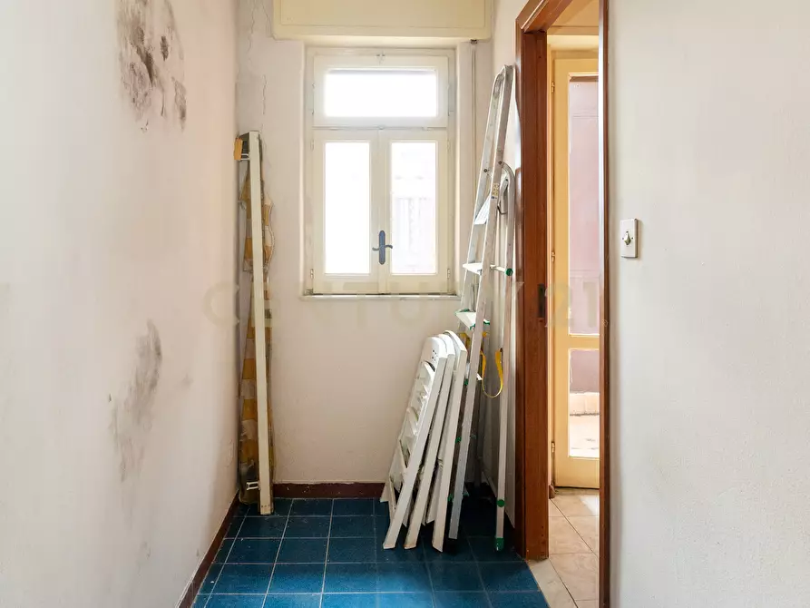 Immagine 18 di Pentalocale in vendita  in Via Edmondo de Amicis 62 a Catania