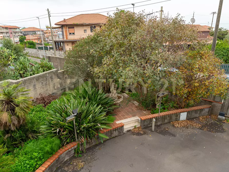 Immagine 44 di Villa in vendita  in Via delle Camelie 20 a Misterbianco