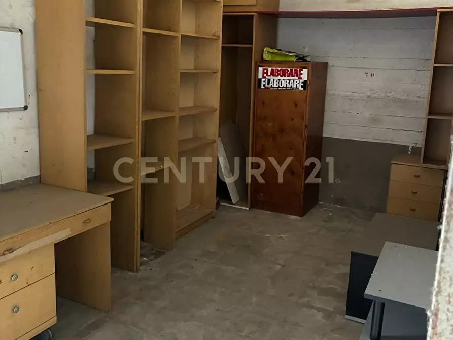 Immagine 18 di Garage in vendita  in Via Chiusi 80 a Roma