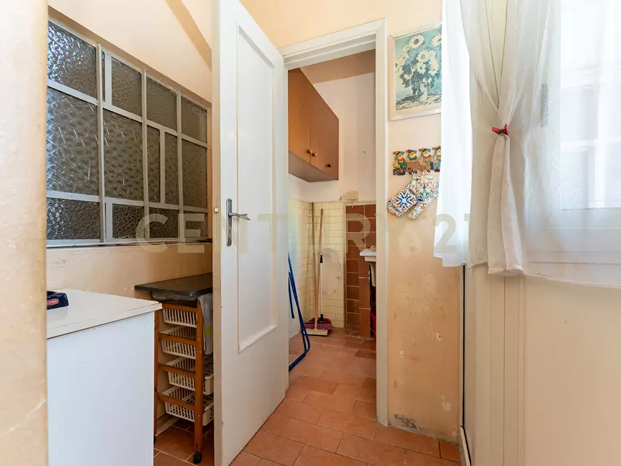 Immagine 40 di Trilocale in vendita  in Via Giambattista Pensabene 13 a Catania