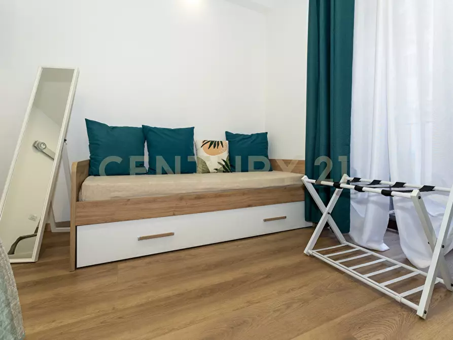 Immagine 20 di Bilocale in vendita  in Via Calì 17 a Catania