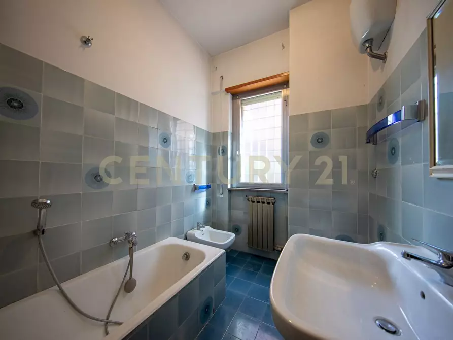 Immagine 20 di Bilocale in vendita  in Via Aurelia 301 a Roma