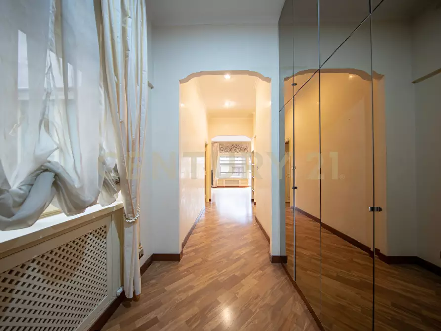 Immagine 31 di Trilocale in vendita  in Via Bevagna 56 a Roma