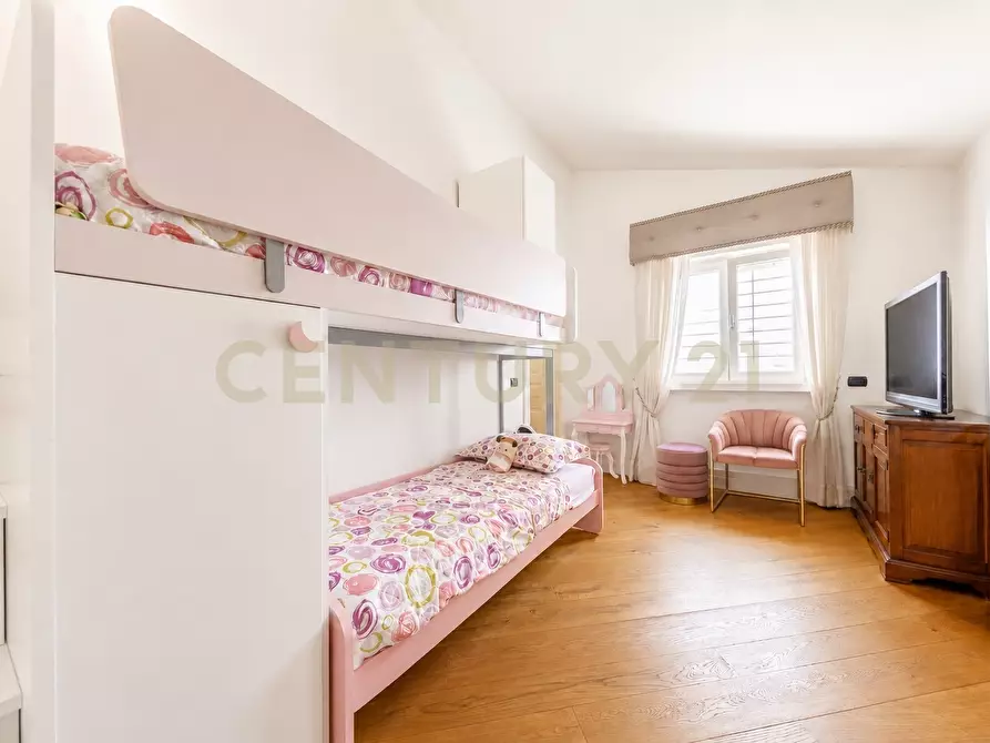 Immagine 26 di Villa in vendita  in Via Caporetto 23 a Anzio
