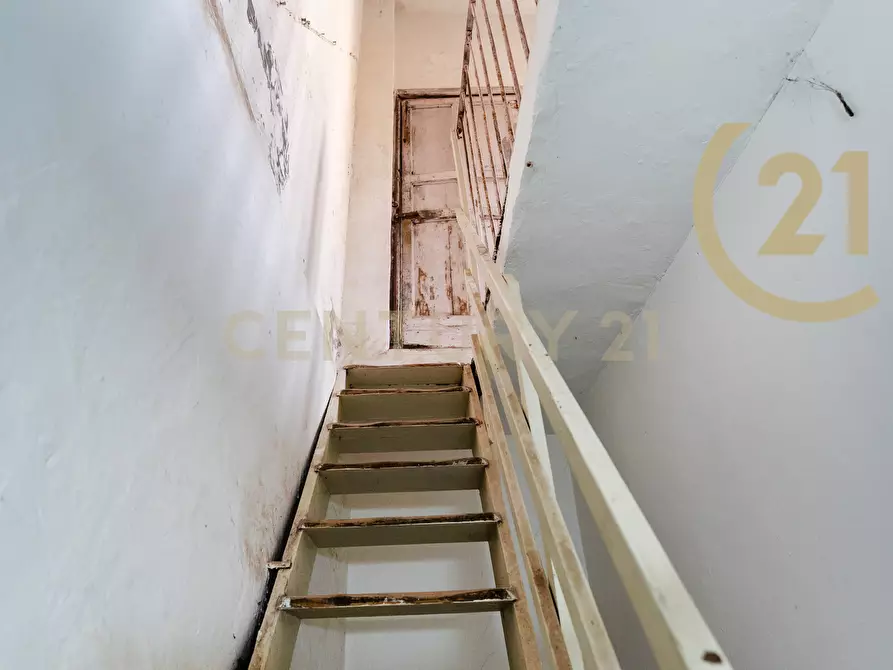 Immagine 65 di Casa indipendente in vendita  in Via Zaccà Rosolia 11 a Catania