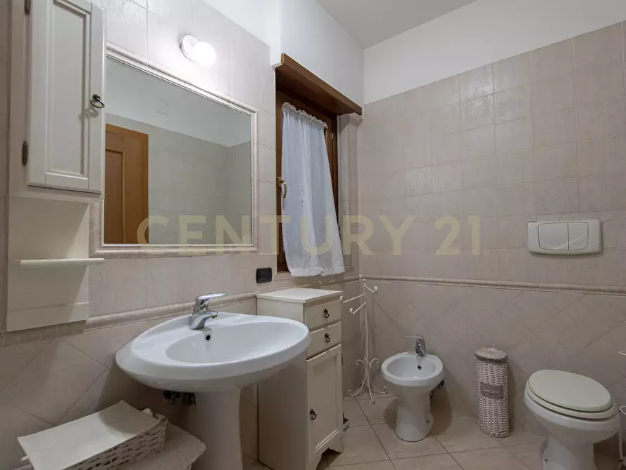 Immagine 26 di Bilocale in vendita  in Via Sandro Botticelli a Fiumicino