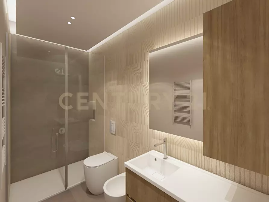 Immagine 9 di Bilocale in vendita  in Via Abano Terme 20 a Roma