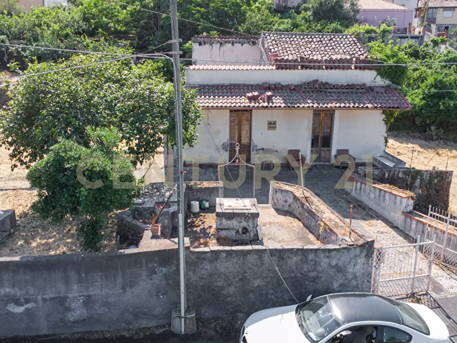 Immagine 53 di Rustico / casale in vendita  in Via Castelnuovo Don Bosco 32 a Acireale