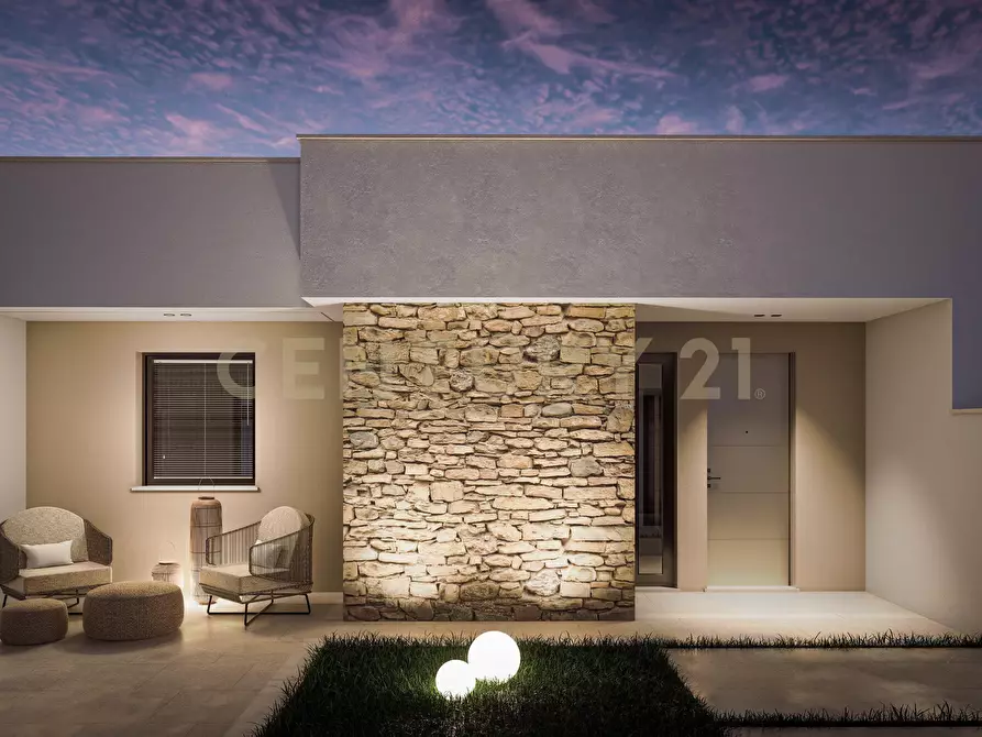 Immagine 1 di Casa indipendente in vendita  in Via Miramare 46 a Avola