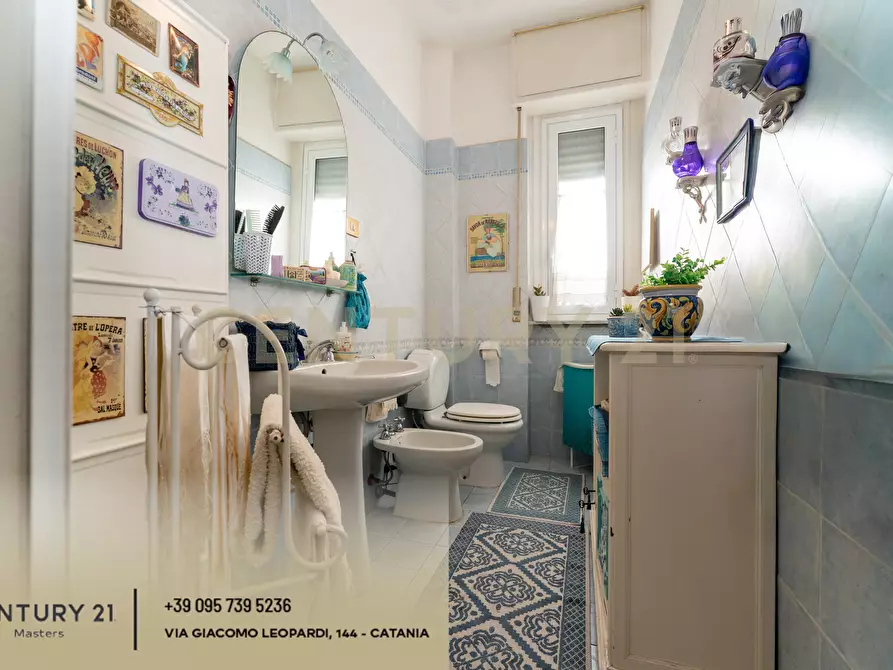 Immagine 71 di Attico in vendita  in Via Gargano 31 a Catania