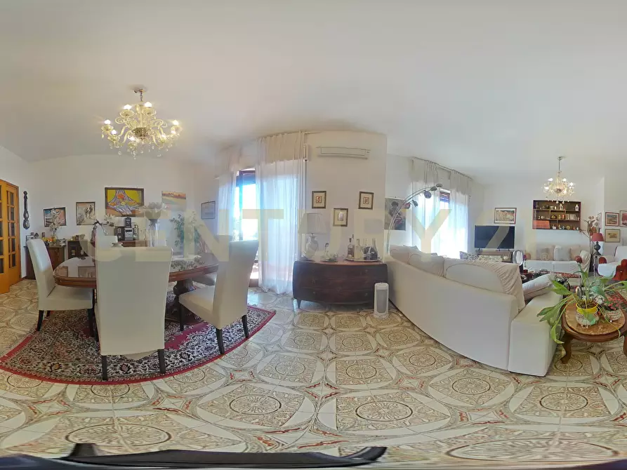 Immagine 46 di Pentalocale in vendita  in Via Cristoforo Colombo 1 a San Gregorio Di Catania