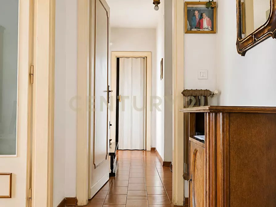 Immagine 15 di Loft/Open space in vendita  in Via XVIII Giugno a Abbadia San Salvatore