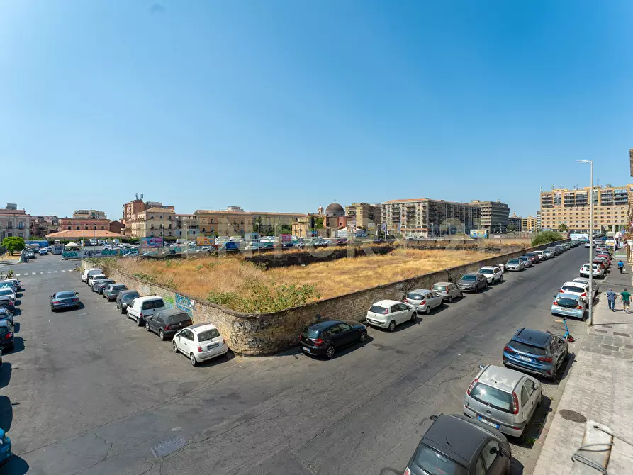 Immagine 28 di Bilocale in vendita  in Via Archimede 143 a Catania
