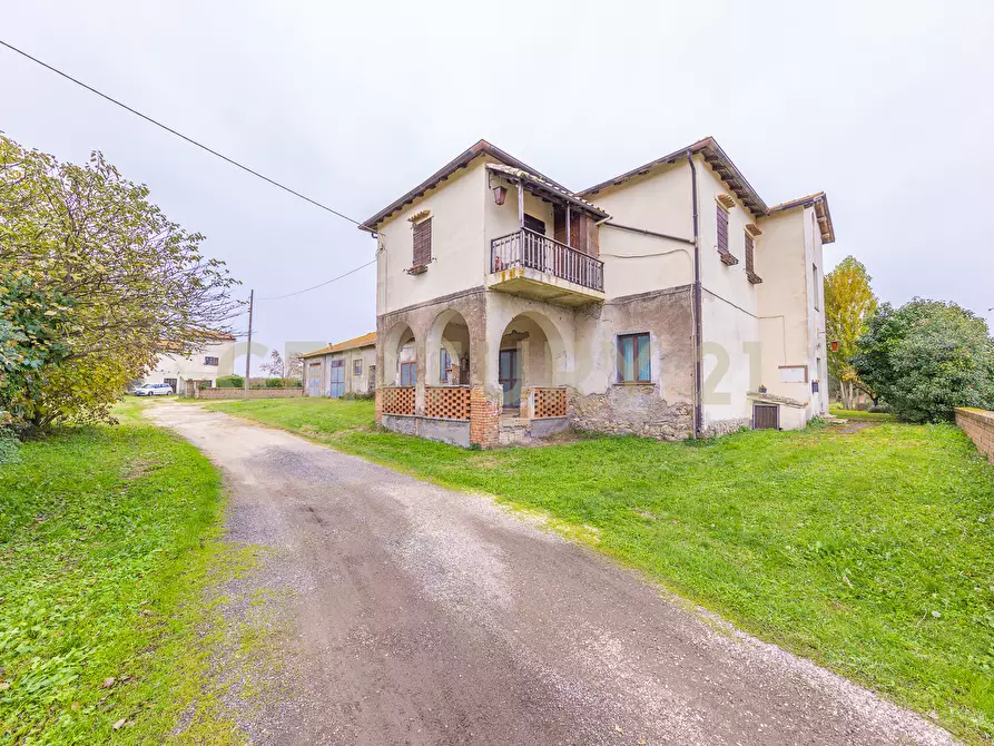 Immagine 28 di Rustico / casale in vendita  in Strada Provinciale Sipiccianese a Bomarzo