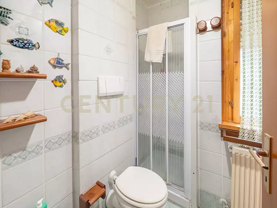 Immagine 18 di Quadrilocale in vendita  in Via Vittorio Valletta 8 a Roma