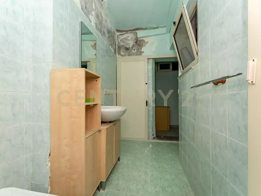 Immagine 37 di Bilocale in vendita  in Via Nazionale 74 bis a Letojanni