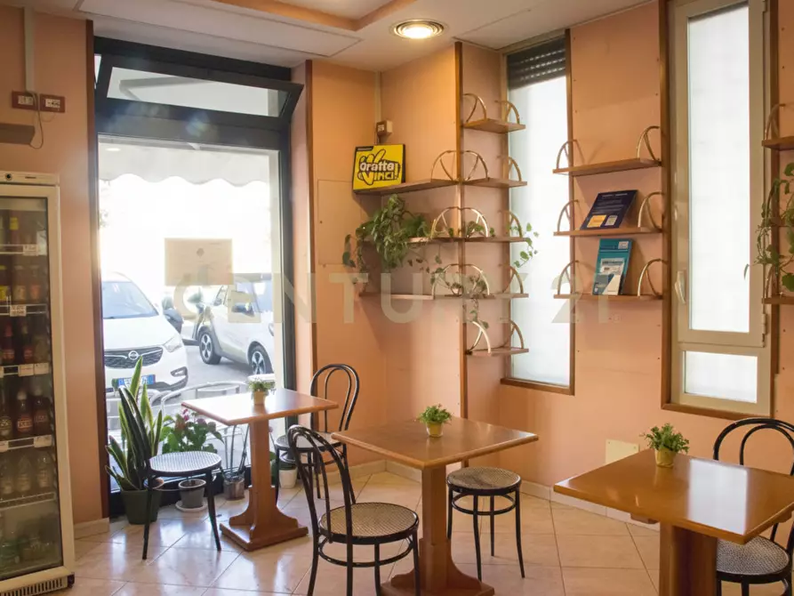 Immagine 15 di Bar / Ristorante in vendita  in Via della Batteria Nomentana 40 a Roma