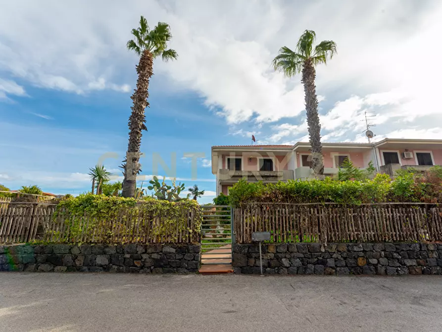 Immagine 9 di Villa in vendita  in Via Porto Marretti 17 a Mascalucia