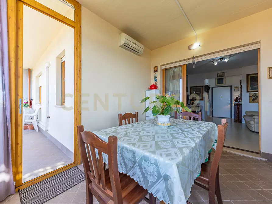 Immagine 16 di Bilocale in vendita  in Via Pollutri 6 a Roma