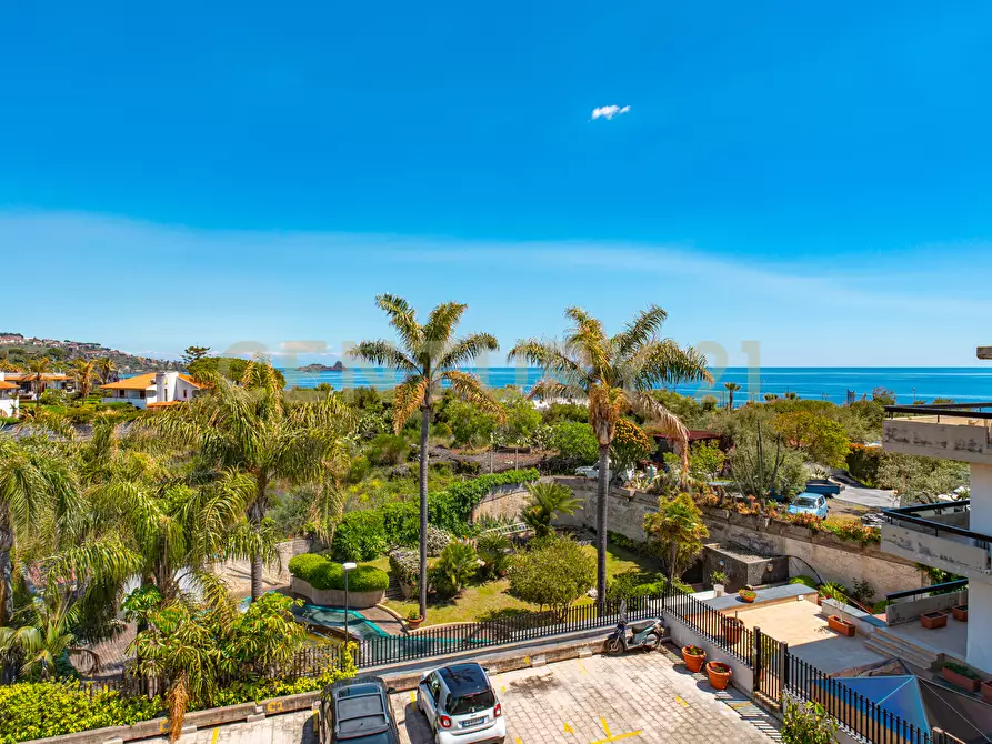 Immagine 7 di Villa in vendita  in Via G. Pezzana 9 a Aci Castello