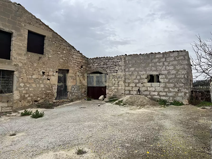 Immagine 15 di Villa in vendita  in SS115, km 323 SNC a Ragusa
