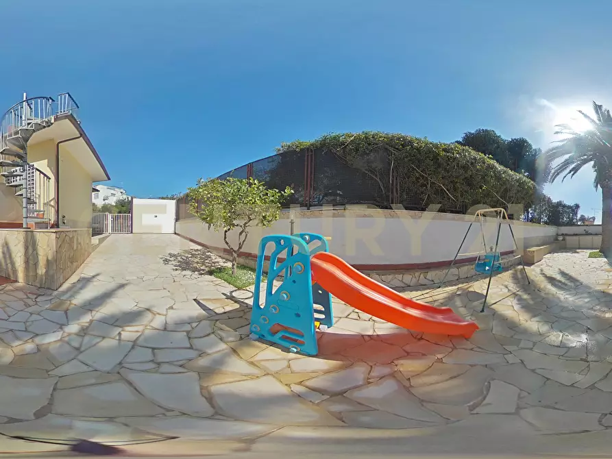 Immagine 96 di Villa in vendita  in Via Antonello da Messina 57 a Aci Castello