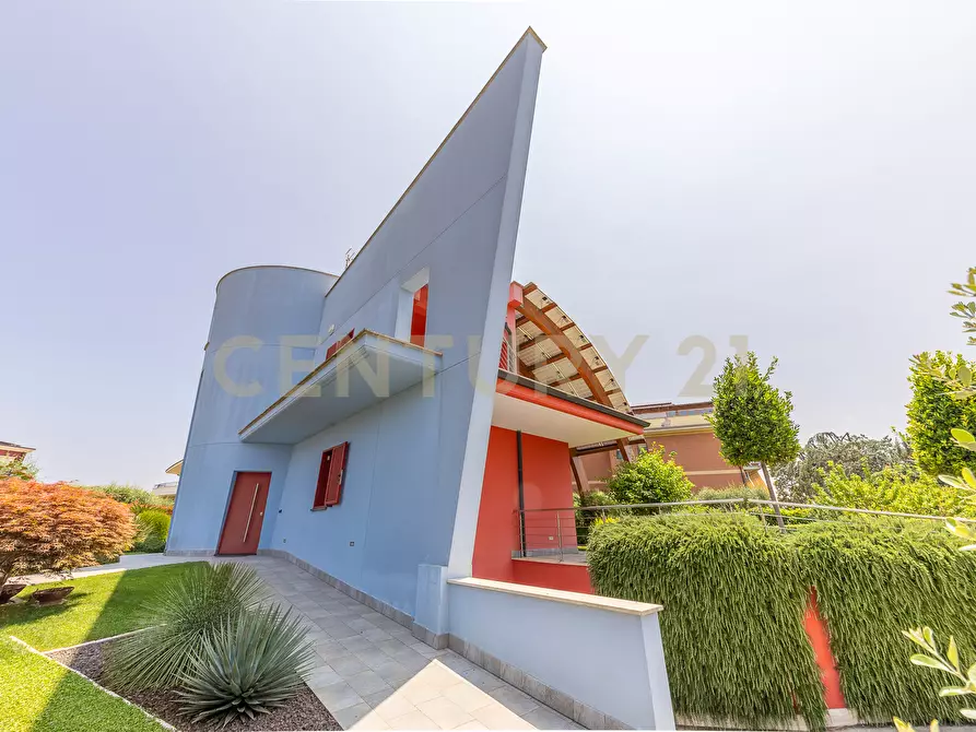 Immagine 28 di Villa in vendita  in Via Palmoli 27 a Roma