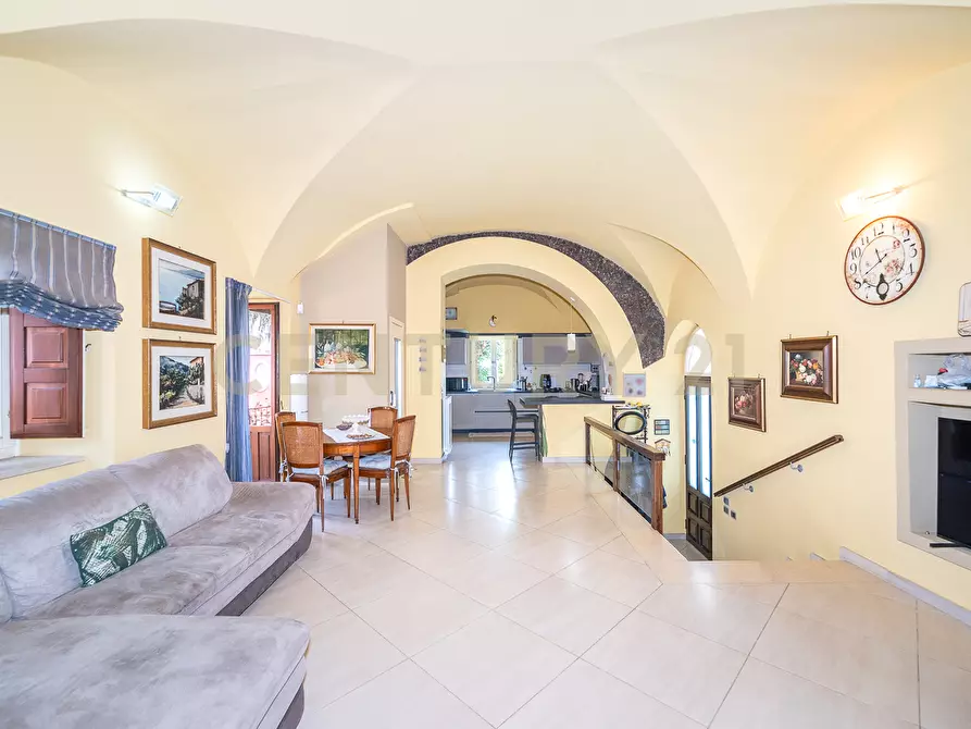 Immagine 13 di Villa in vendita  in Via Scalilla 42 a Catania