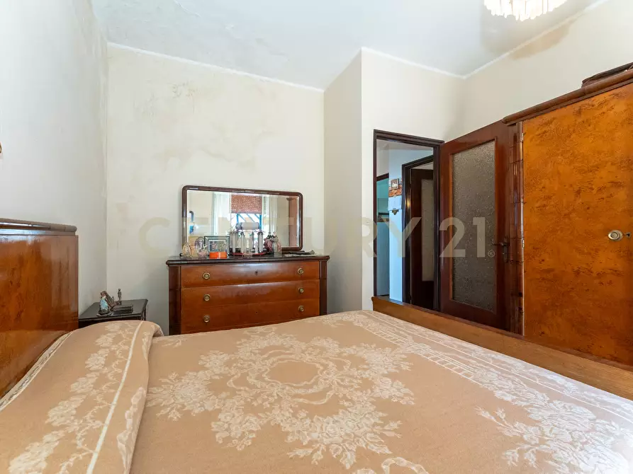 Immagine 41 di Palazzo in vendita  in Via Sebastiano Catania 284 a Catania