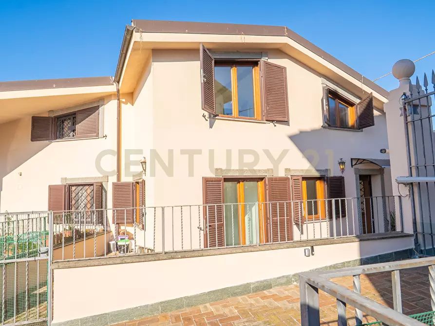 Immagine 39 di Casa bifamiliare in vendita  in Via Appia Nuova 17 a Albano Laziale