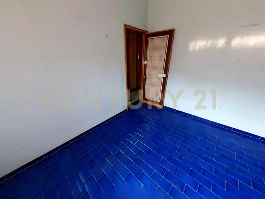 Immagine 38 di Pentalocale in vendita  in Corso Umberto I 1C a Modica