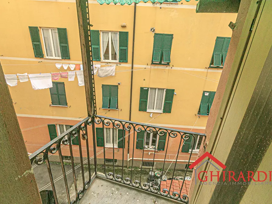 Immagine 27 di Bilocale in affitto  in Via Vado 40 a Genova